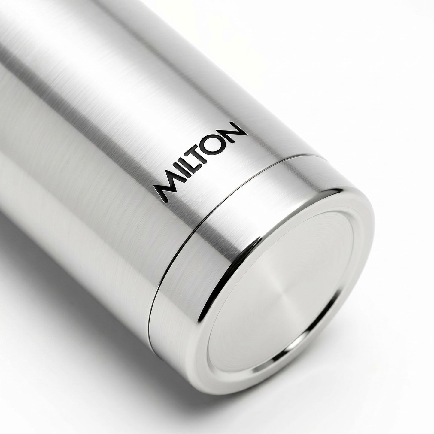 Milton Flip Lid 500ml Thermosteel Water Bottle – 24Hr Hot & Cold, ISI Certified, Leakproof (Silver)